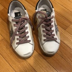 Golden goose white and ecru sneaker & silver sparkle star - like new size 37